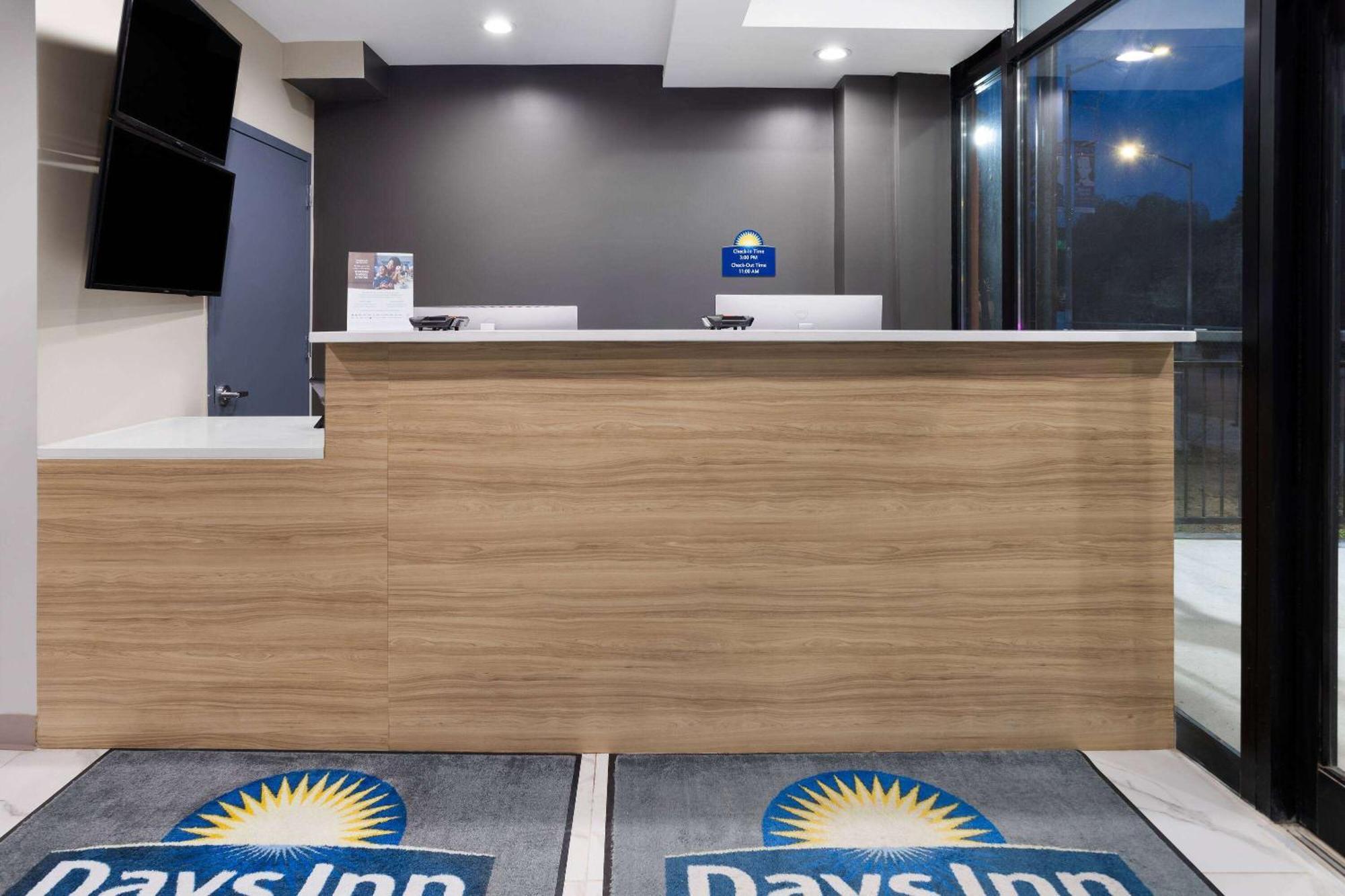 Days Inn By Wyndham Staten Island 뉴욕 외부 사진